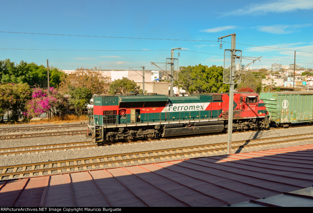 FXE SD70ACe Locomotive running as DPU